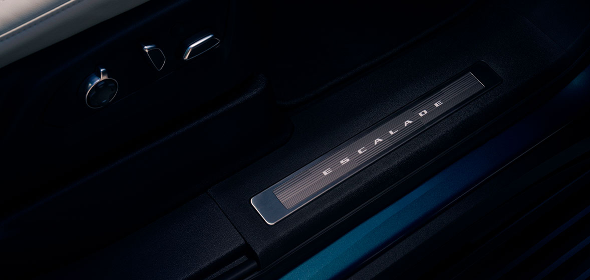 Solera iluminada de tu nueva Cadillac Escalade 2025