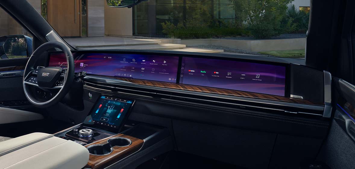 Nueva pantalla de 55 pulgadas OLED curva que ofrece una experiencia intuitiva e inteligente en tu nueva Cadillac Escalade 2025