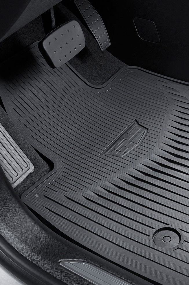 Tapete de vinil rígido de primera fila con logo en negro para tu Cadillac XT4 2025