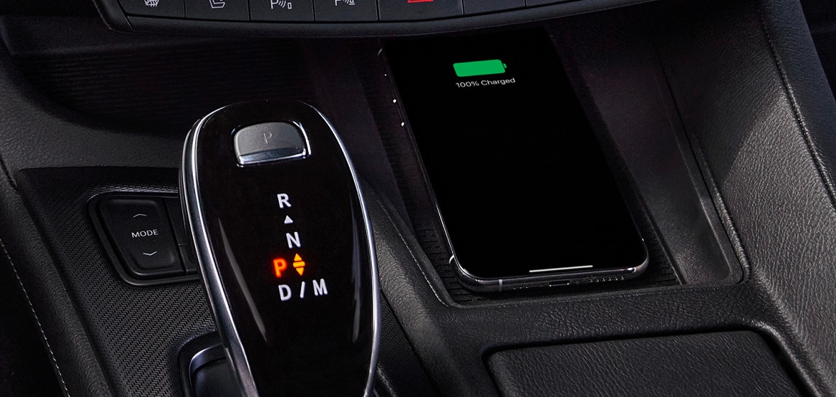 Cargador inalámbrico en tu Cadillac XT4 2025