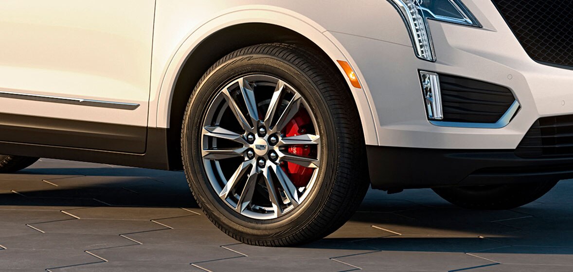 Frenos Brembo equipados en tu camioneta grande de lujo Cadillac Escalade-V 2024