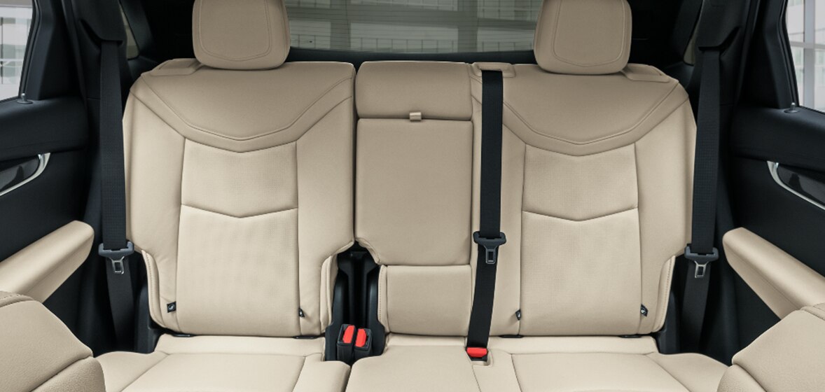 Camioneta grande de lujo, Cadillac Escalade-V 2024, integrada con 7 bolsas de aire estándar