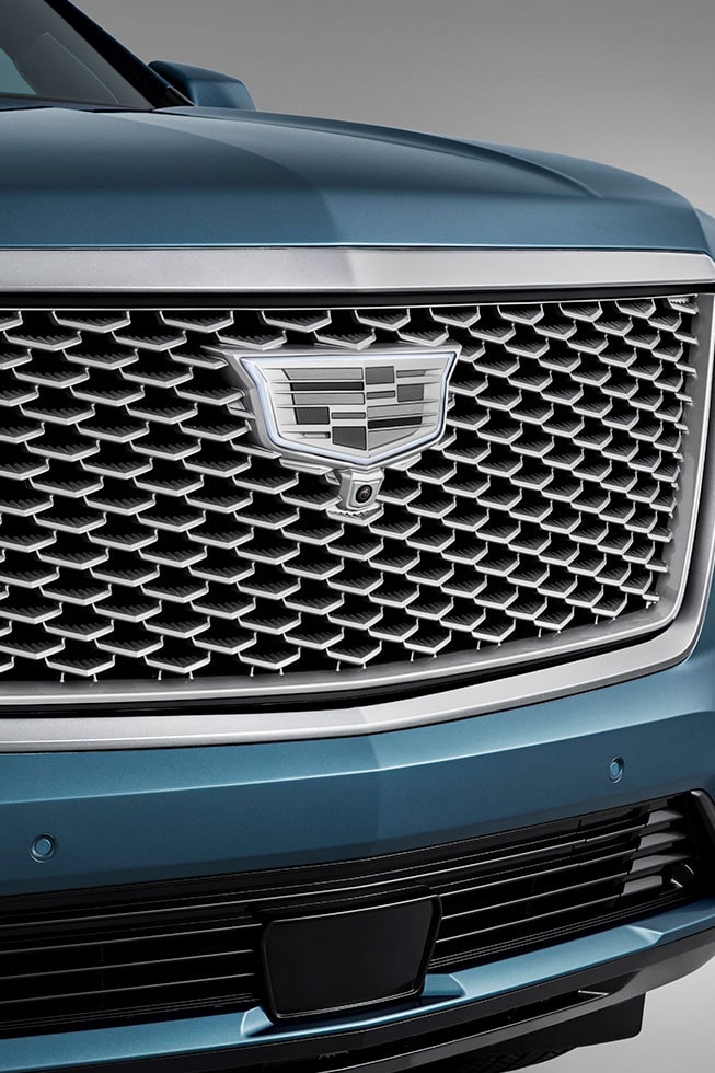 Parrilla en color plata para tu camioneta grande de lujo, Cadillac Escalade-V 2026