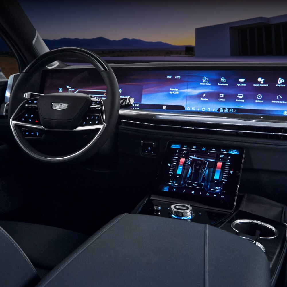 Cadillac Escalade-V 2026, camioneta grande de lujo con pantalla de pilar a pilar de 55 pulgadas, motor 6.2L supercargado de 682 HP y más