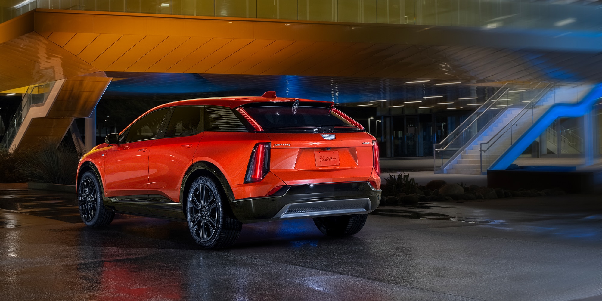 La SUV EV OPTIQ 2026 te convierte en el protagonista de cada aventura sobre ruedas