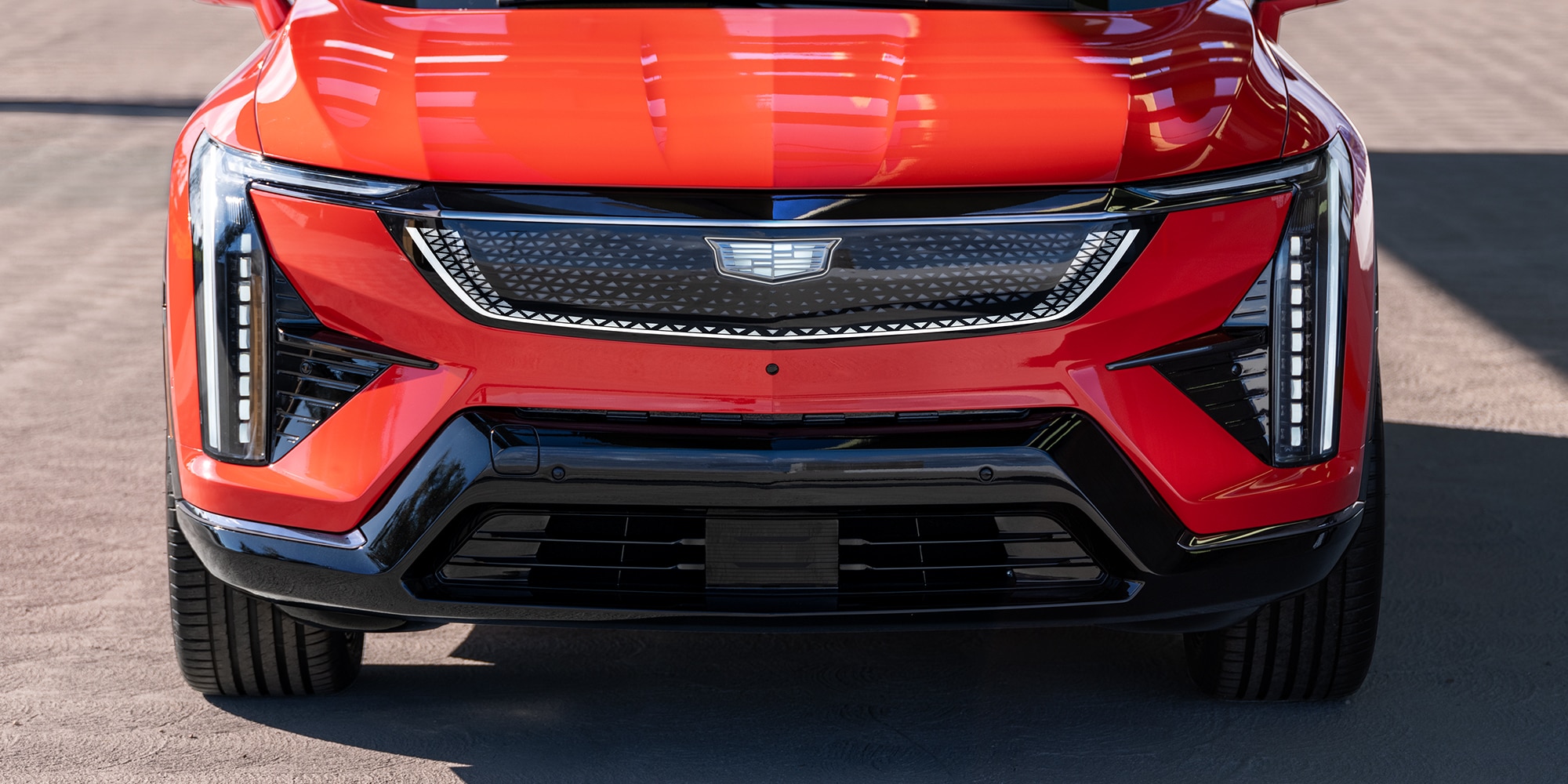 Cadillac OPTIQ 2026, Doble motor de tracción en las cuatro ruedas