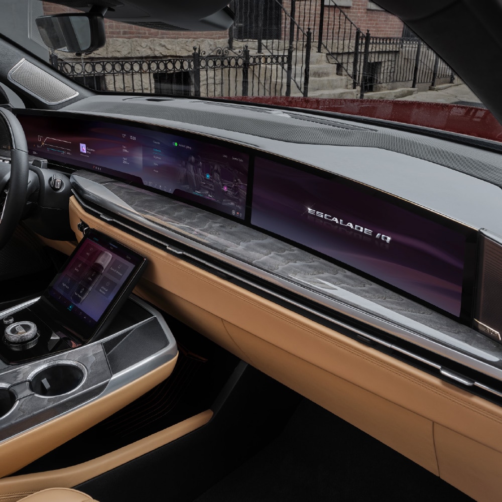 Pantalla curva de 55” de pilar a pilar 